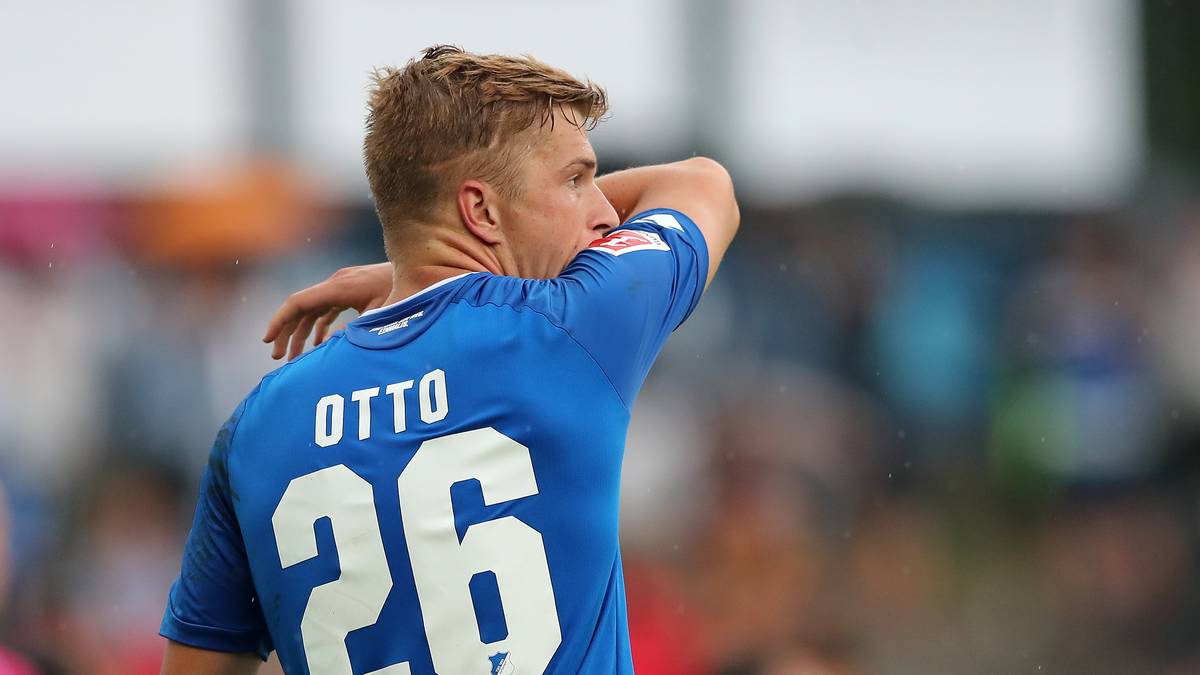 Sein Debüt für die erste Mannschaft gab er schon 2017 in der Europa League gegen Ludogorets Razgrad. In der A-Junioren Bundesliga ist er Rekordtorschütze für die Kraichgauer mit 39 Treffern