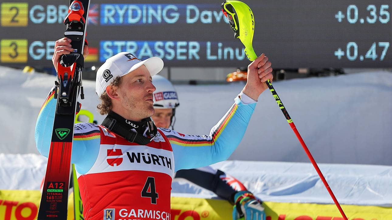 Mega-Aufholjagd: Straßer auf Podest