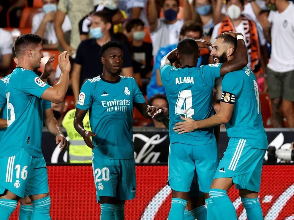 La Liga Real Madrid Rettet Dank Benzema Sieg Beim Fc Valencia