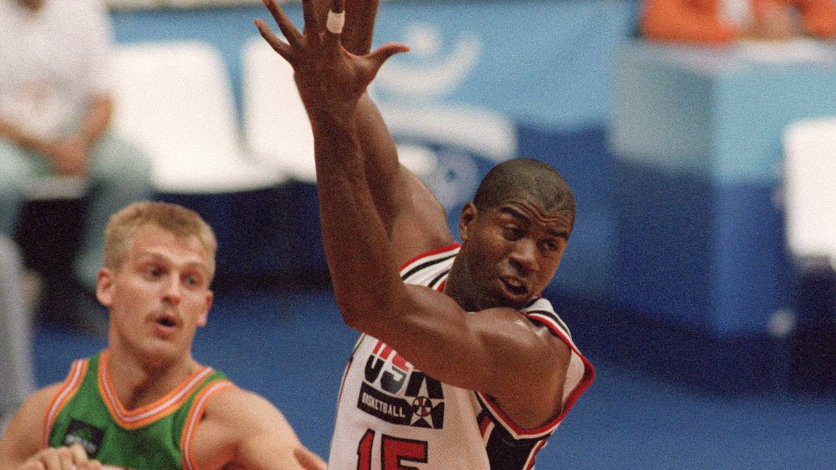  Earvin "Magic" Johnson im Halbfinale der Olympischen Spiele 1992 gegen Litauen