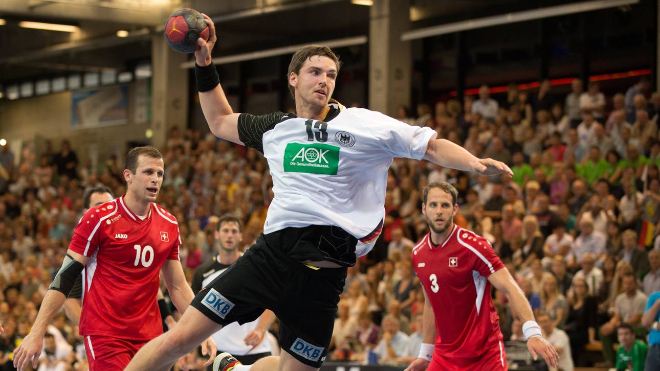 Pekeler fällt monatelang aus