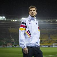 Ewald Lienen kann die Nicht-Nominierung von Bayern-Star Leon Goretzka nicht nachvollziehen - und zieht auch einen Vergleich zu dessen Teamkollegen Thomas Müller.
