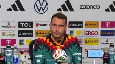 David Raum hat seinen Stammplatz in der DFB-Elf an Nathaniel Brown verloren. Jetzt reagiert der Linksverteidiger in einer Medienrunde. 
