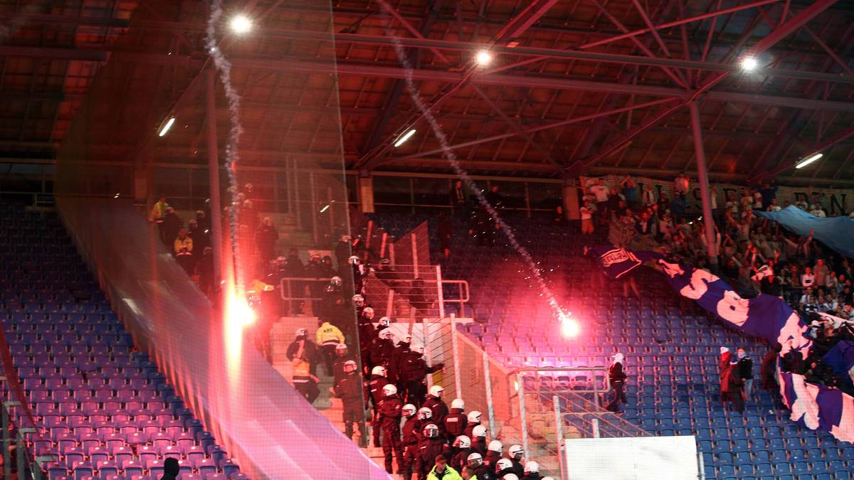 Nach rund 13 Minuten wird die Partie beim Stand von 0:0 fortgesetzt