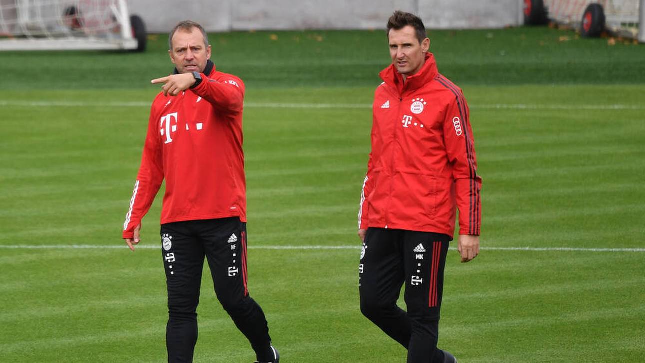 Miro Klose (r.) ist Teil des Trainerteams von Hansi Flick