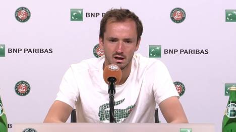 Daniil Medvedev schließt ein Auslassen der French Open aus. Nur eine Verletzung würde ihn stoppen, grundsätzlich wolle er in Paris antreten und konkurrenzfähig sein.
