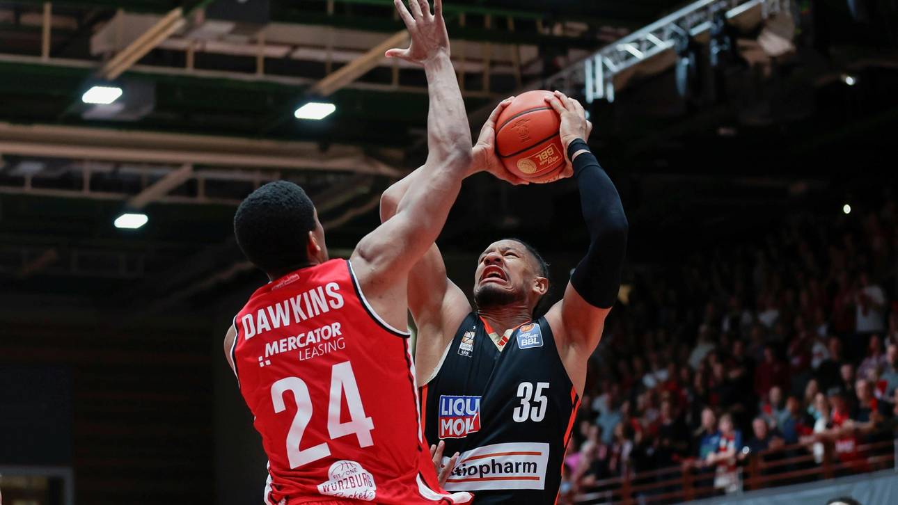 Verfolger schwächelt nach Bayern-Coup