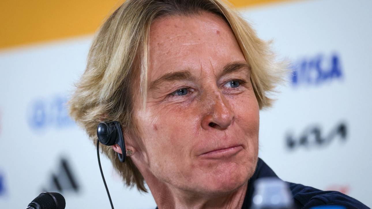 Ex-DFB-Trainerin prüft Angebote