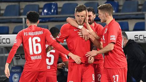 Jeffrey Gouweleeuw markierte den Siegtreffer für den FC Augsburg gegen Arminia Bielefeld