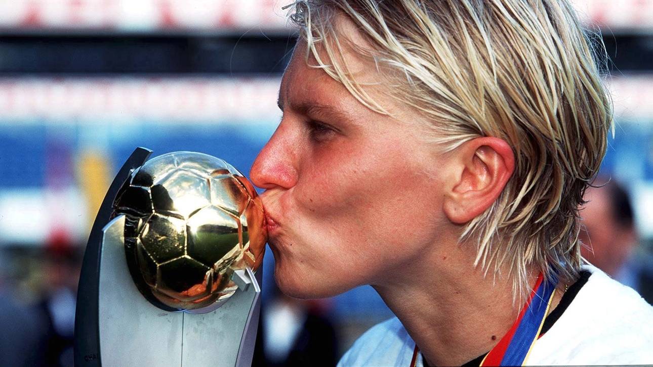 DFB-Pionierin Fitschen hat Krebs