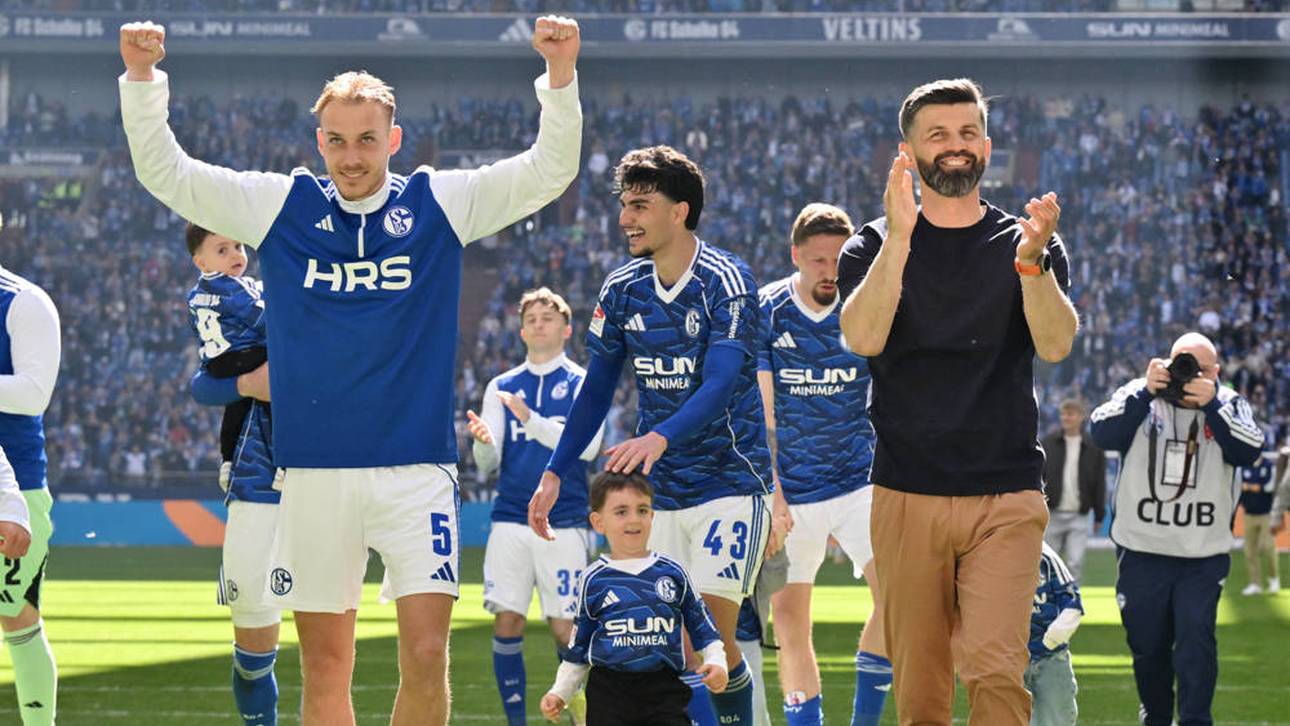 Timo Becker führt mit Schalke die 2. Liga an