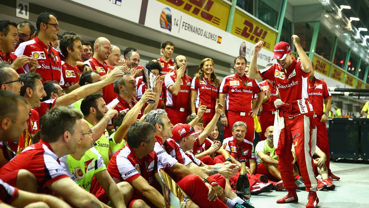 Singender Vettel begeistert Tifosi