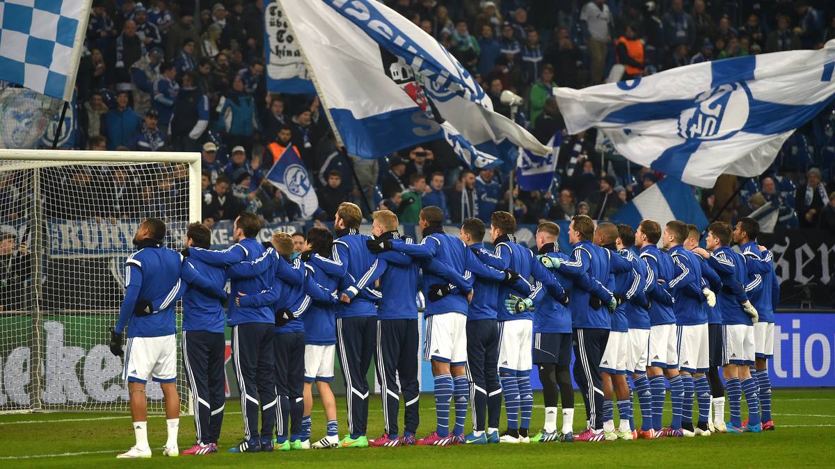 setzen Schalkes Fans wie gewöhnlich auf Königsblau