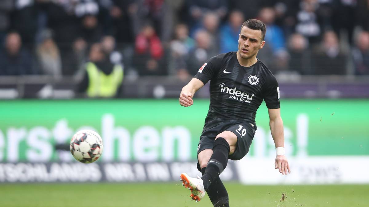 Auf der linken und rechten Außenbahn werden FILIP KOSTIC und DANNY DA COSTA für mächtig Dampf sorgen, wobei der Serbe mit vier Treffern und drei Assists deutlich mehr Gefahr ausstrahlt als da Costa, der mehr der Vorbereiter und Flankengeber (fünf Assists) ist