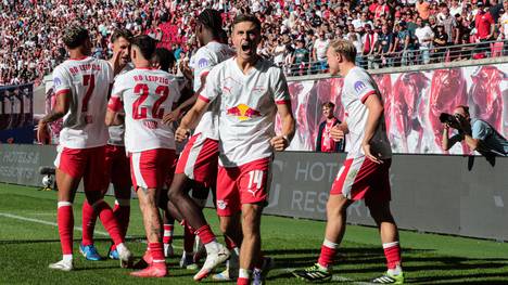 Christoph Baumgartner scheint bei RB Leipzig endlich angekommen zu sein. Als Ersatz für die Xavi-Rolle spricht der Österreicher im exklusiven SPORT1-Interview über seine neue Rolle und seine Ziele mit RB.