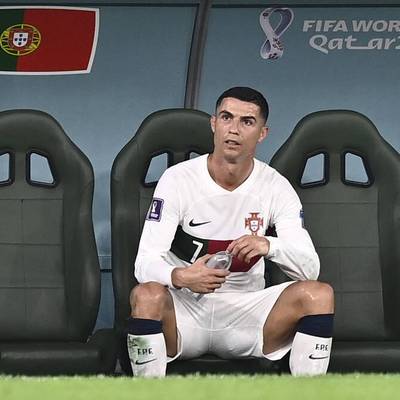 Cristiano Ronaldo muss bei der portugiesischen Niederlage gegen Südkorea früh vom Platz. Bei der Auswechslung gibt es Ärger. 