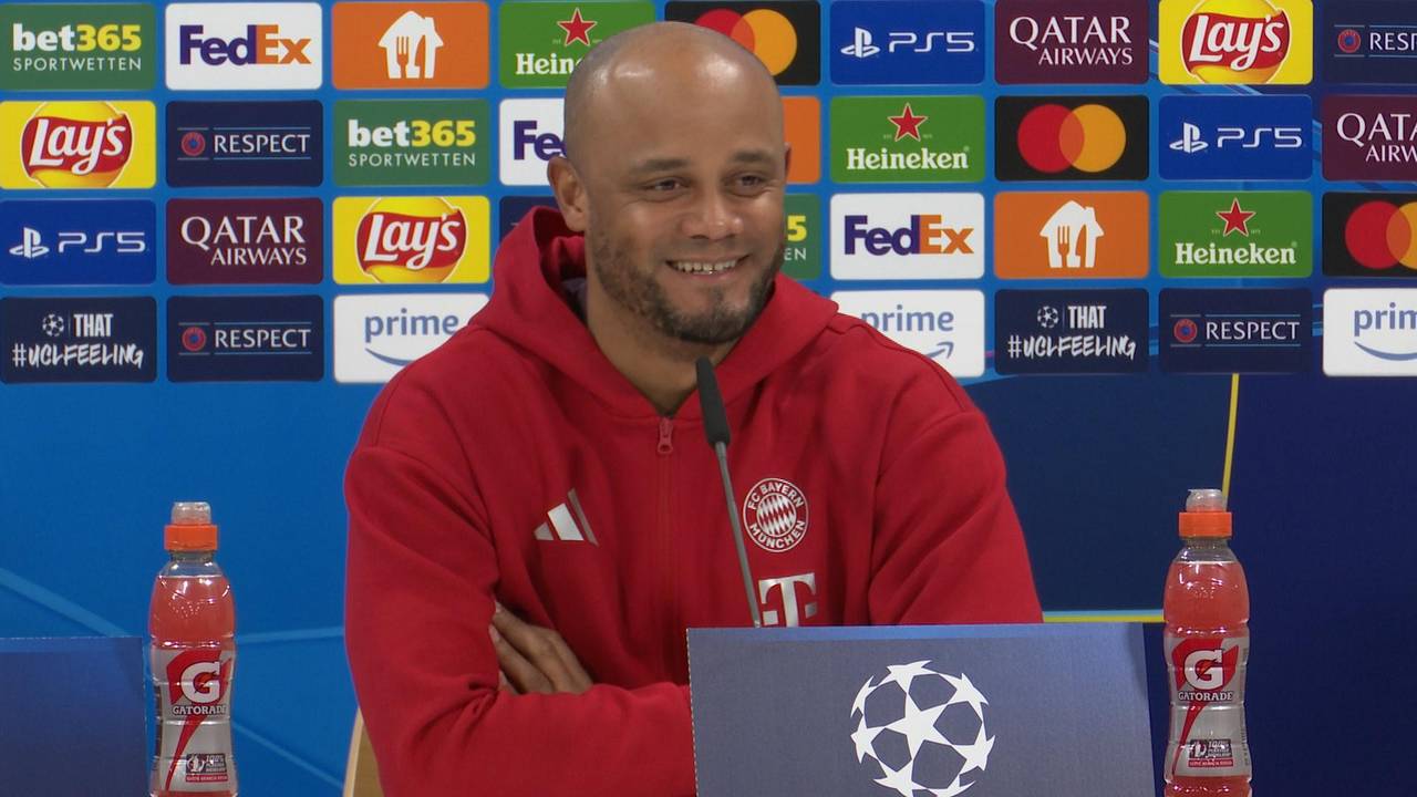 Bayern-Fans lachen über Schiri