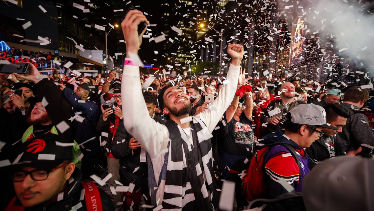 Toronto feiert seine NBA-Helden