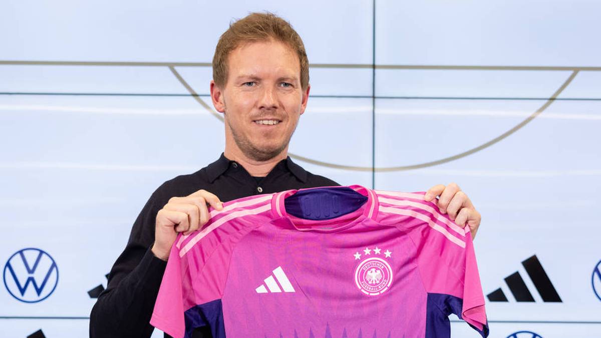 Der Erfolg allerdings gibt Ausrüster Adidas Recht: Das Trikot wurde direkt zum Kassenschlager.