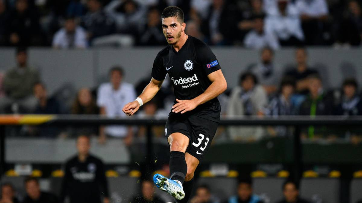 ANDRÉ SILVA: Der Portugiese ist vom AC Mailand ausgeliehen und sollte zusammen mit Bas Dost die abgewanderten Sébastien Haller und Ante Rebic ersetzen. Sowohl Silva als auch Dost sind jedoch immer wieder angeschlagen (Dost noch häufiger als Silva, weshalb er nicht extra aufgelistet ist). Silva traf an den ersten vier Spieltagen drei Mal - wartet seitdem aber auf ein Erfolgserlebnis