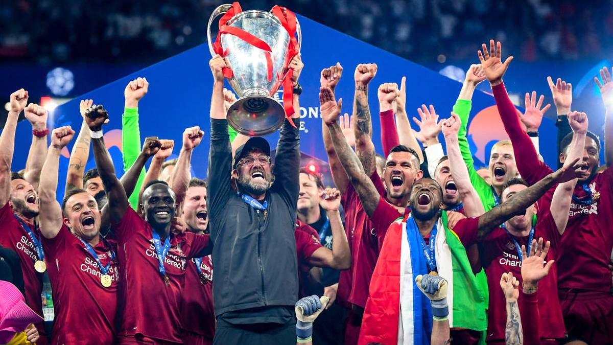 Im Endspiel gegen Tottenham Hotspur werden die Reds ihrer Favoritenrolle gerecht und siegen in Madrid mit 2:0. Klopp gewinnt im dritten Anlauf sein erstes Finale in der Königsklasse sowie seinen ersten Titel mit Liverpool