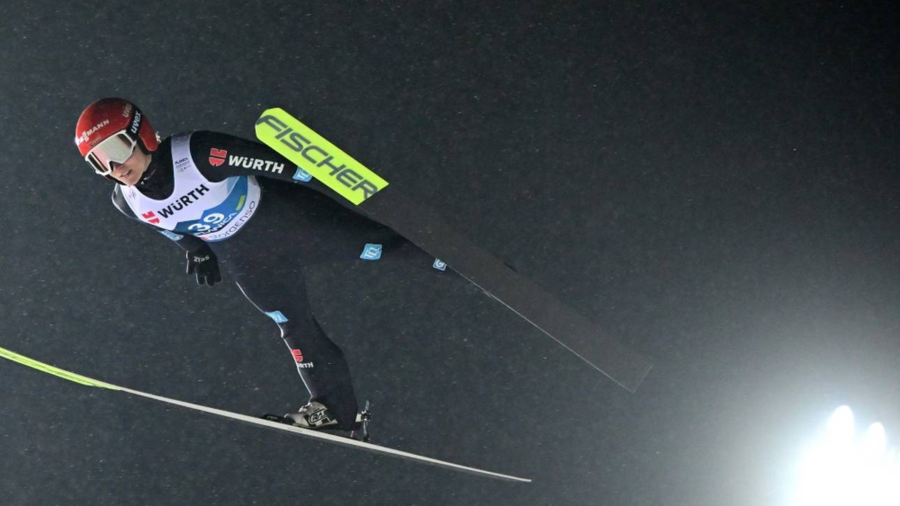 Skispringen: Althaus zur Halbzeit Dritte