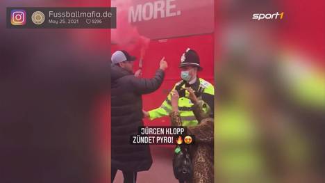 Jürgen Klopp ist für seine Fan-Nähe bekannt. Aber zündete er nach dem Einzug in die Champions League tatsächlich Pyrotechnik?