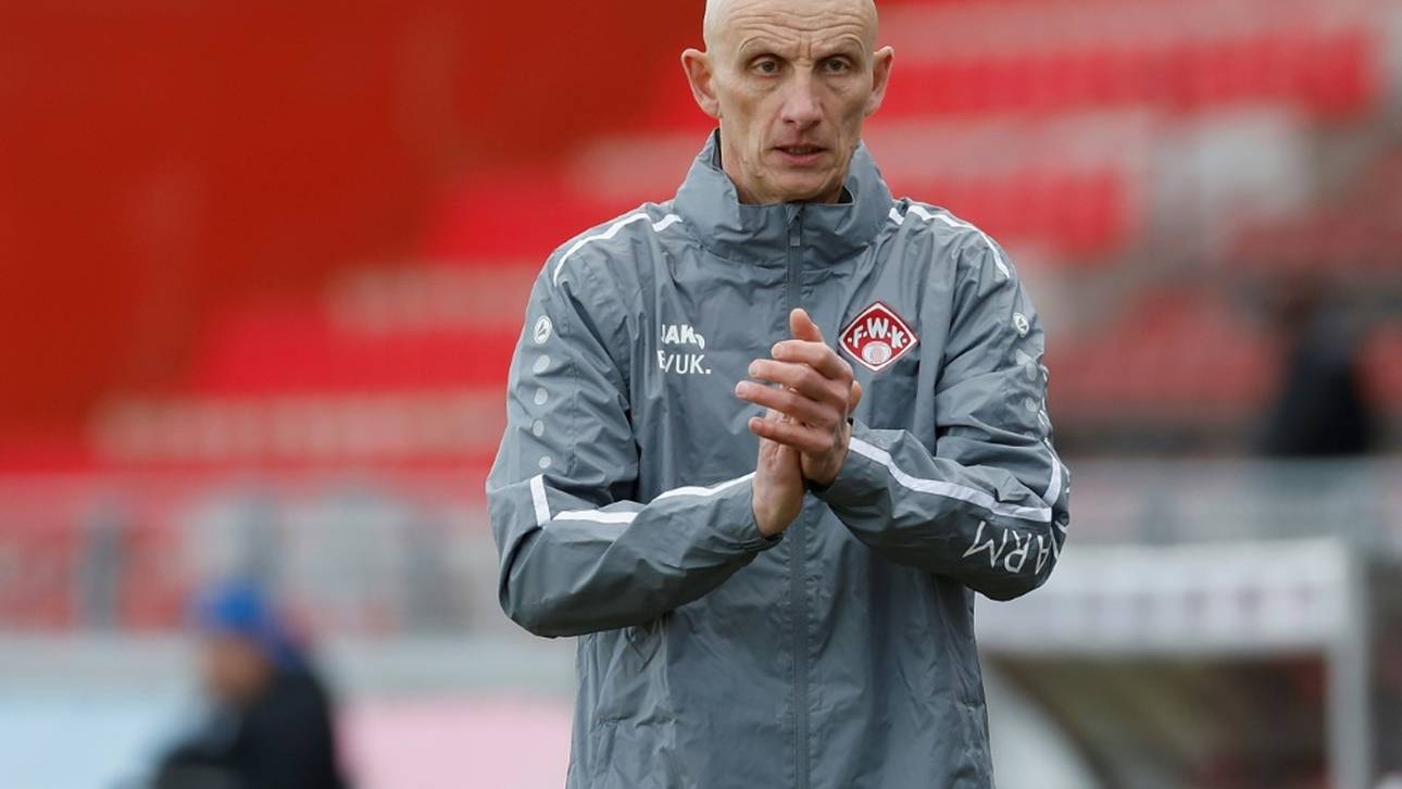 DFB sperrt Würzburg-Trainer