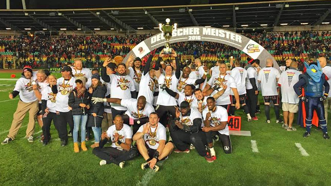 Lions triumphieren im German Bowl