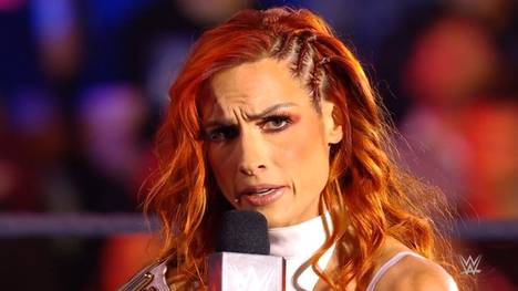 Wie viel Wahrheit steckt in diesen Worten? Bei WWE RAW spricht Becky Lynch über die auch im wirklichen Leben zerrüttete Freundschaft zu Charlotte Flair - und macht bitterböse Ansagen.
