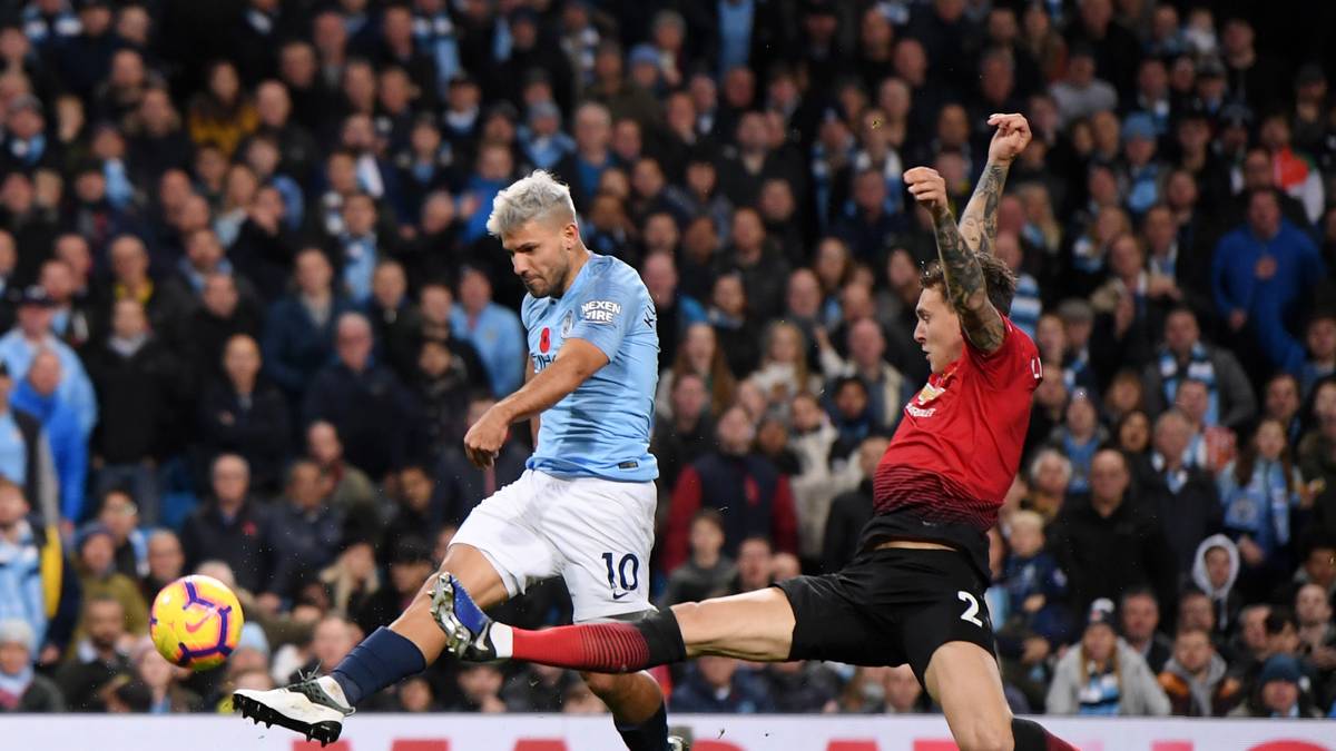 Es scheint geholfen zu haben, denn Agüero erzielte im Derby gegen Manchester United das wichtige 2:0...