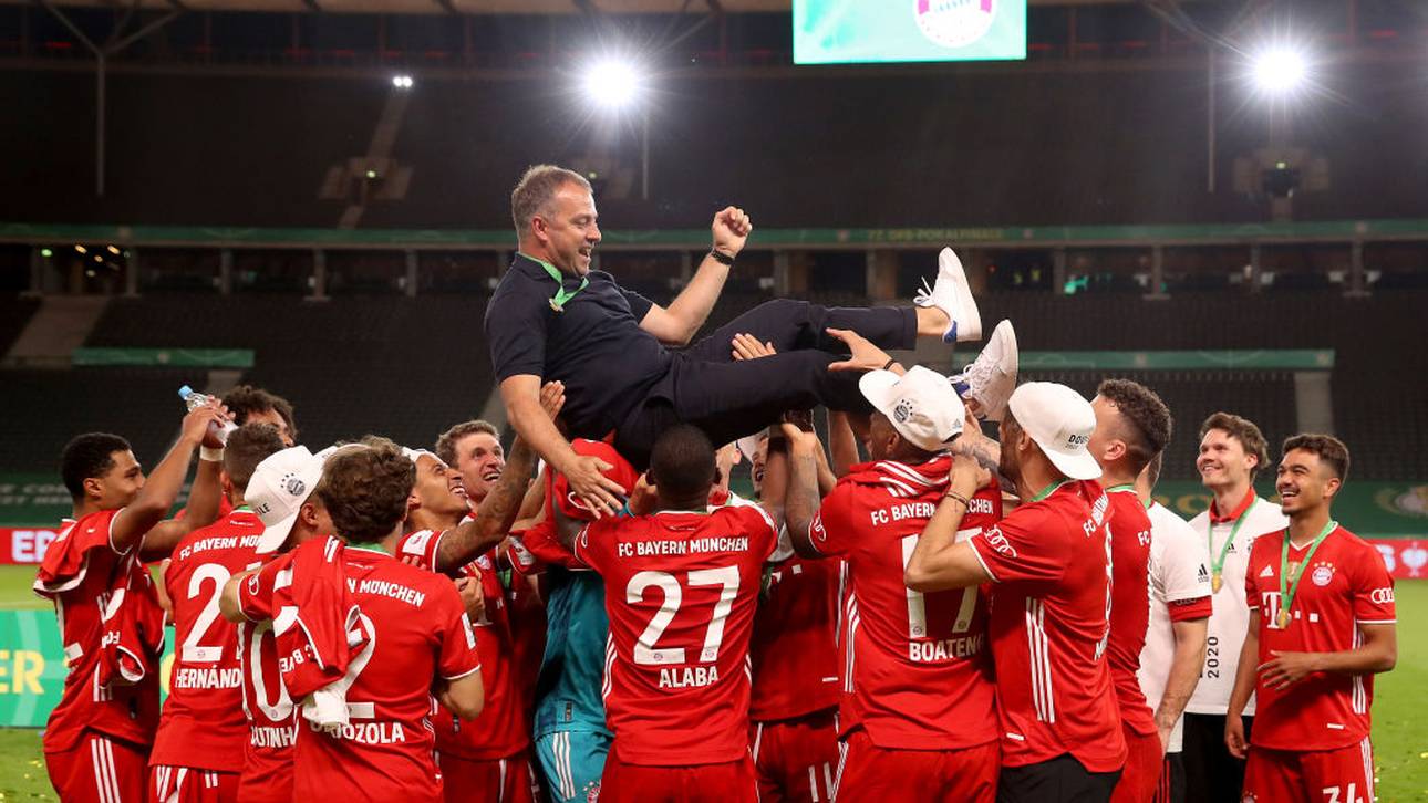 Flick scherzt über Flugeinlage