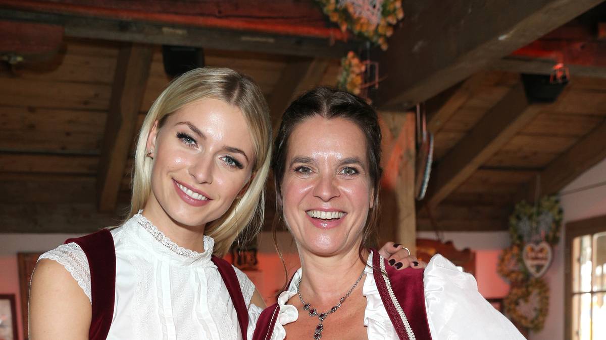 Ex-Eiskunstläuferin Katharina Witt und Model Lena Gercke haben sich outfittechnisch wohl abgesprochen