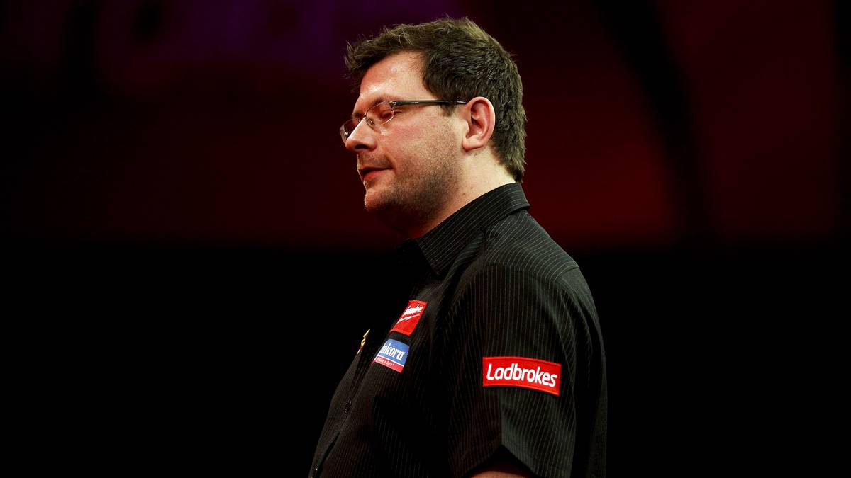 PLATZ 8: MICHAEL VAN GERWEN vs. JAMES WADE (2013): Der arme James Wade kann einem fast leid tun. Gegen ihn zeigen seine Gegner besonders gerne Darts in Perfektion