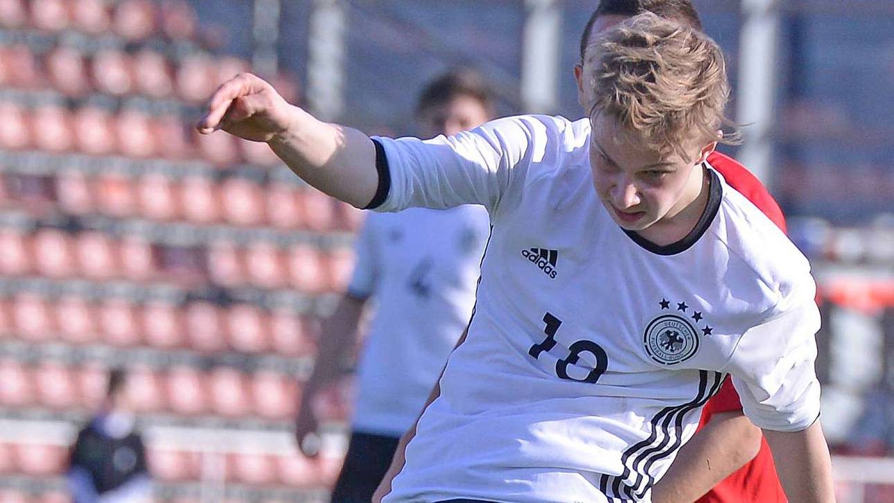 U17 startet mit Remis in EM