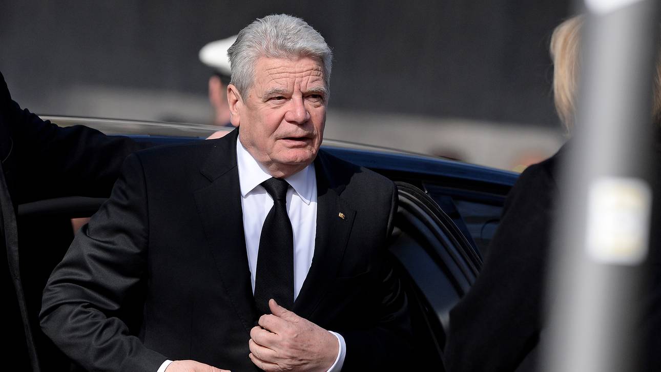 Zähne bremsen Gauck aus