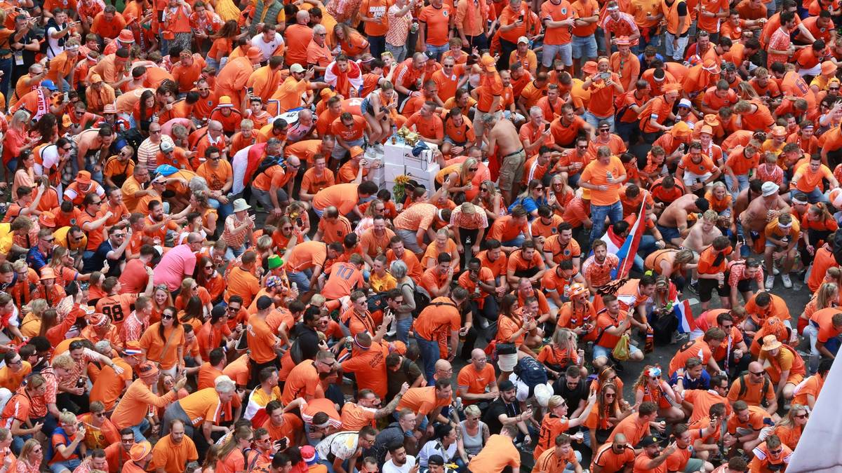 Oranje overal: Nederlandse fans vieren feest in Dortmund