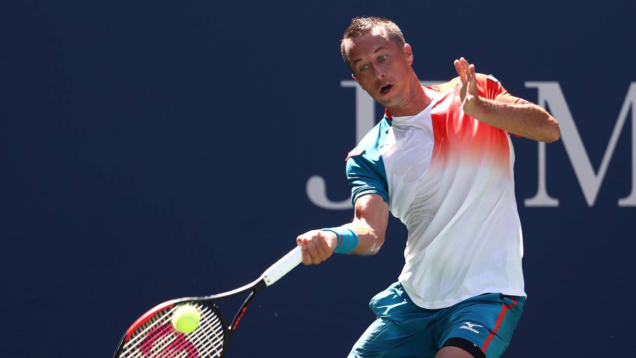 Kohlschreiber in Paris in Runde zwei