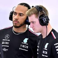 Mick Schumacher gibt sich trotz seiner Reserve-Rolle kämpferisch und hat noch hohe Ambitionen in der Formel 1. Seine Rolle sieht er aus einem bestimmten Grund sogar positiv. Zudem erklärt er seine spärliche  Nutzung der sozialen Medien.
