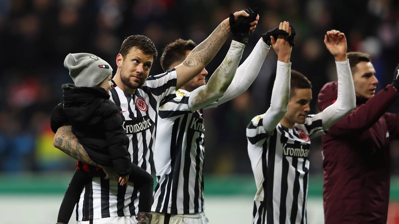 Russ feiert emotionales Comeback