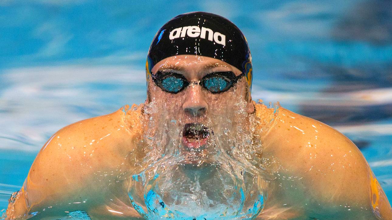 Koch schwimmt locker ins Halbfinale