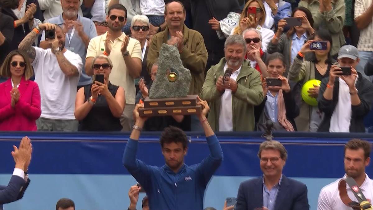 In unter 60 Minuten! Berrettini krönt sich erneut