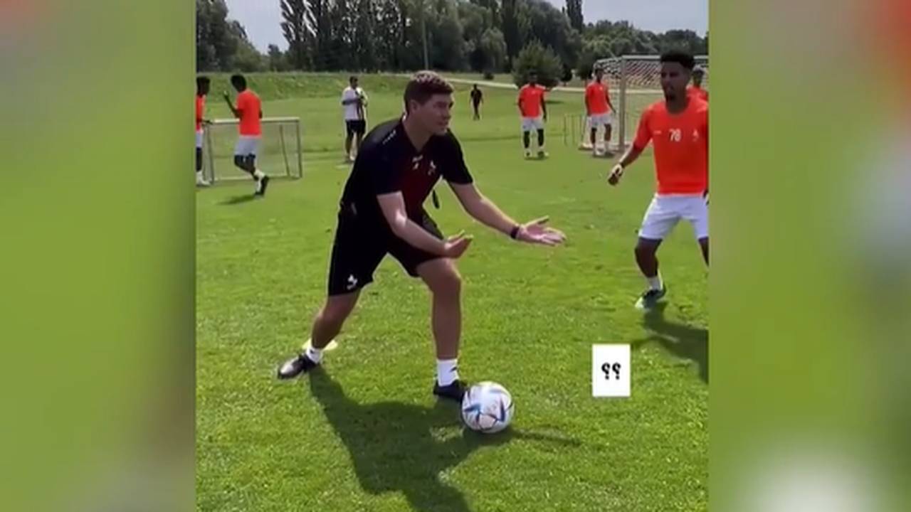 Saudi-Arabien: Liverpool-Legende StevenGerrard wird im Training nicht verstanden