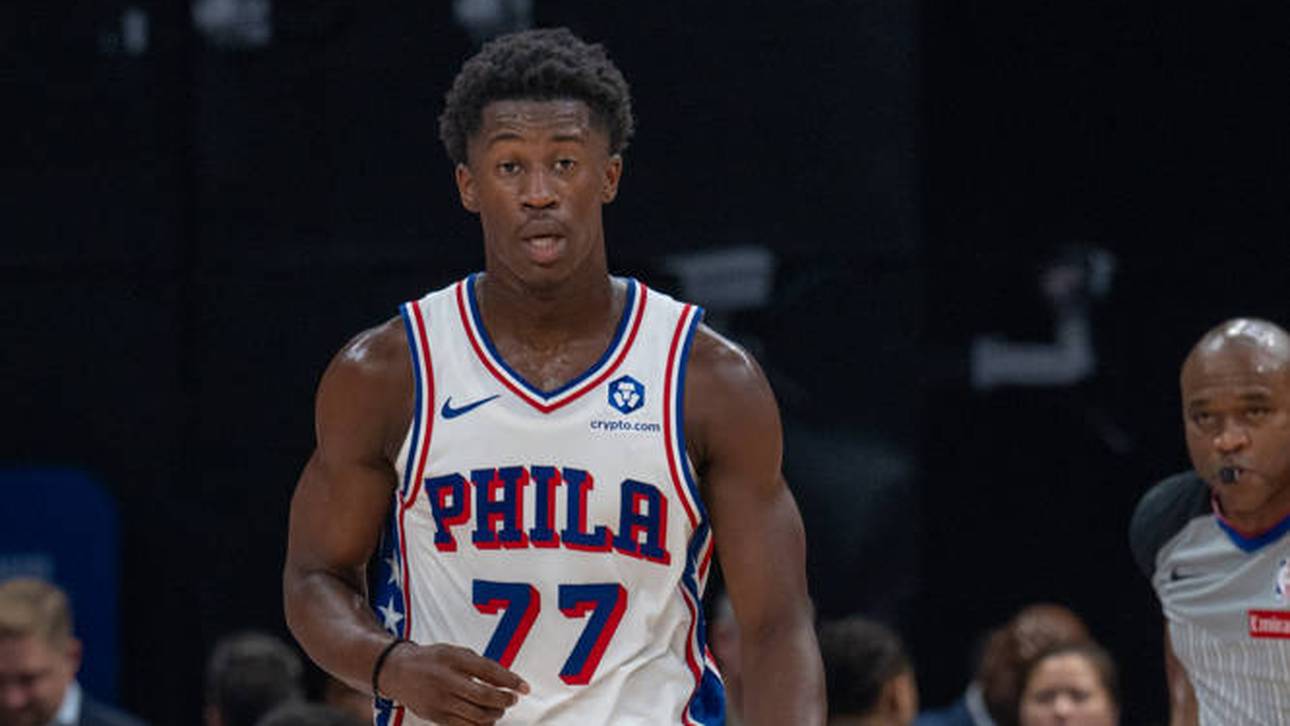 VJ Edgecombe überragte bei seinem NBA-Debüt