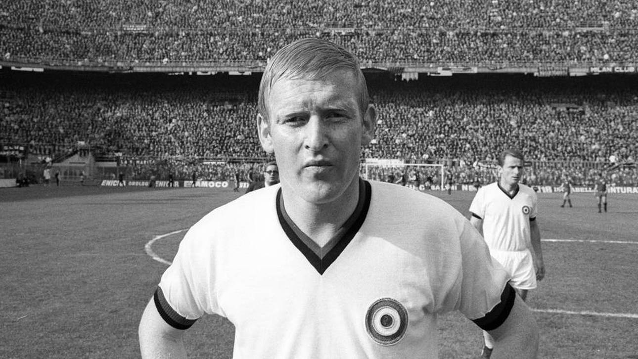 Prominenz bei Schnellingers Begräbnis