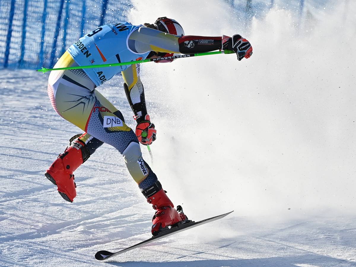 Lucas Braathen Sturzt Beim Riesenslalom In Adelboden Schwer