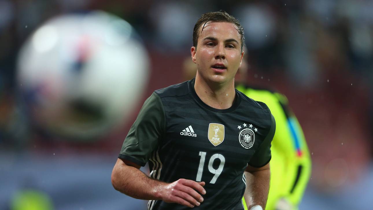 Götze statt Gomez im Sturm