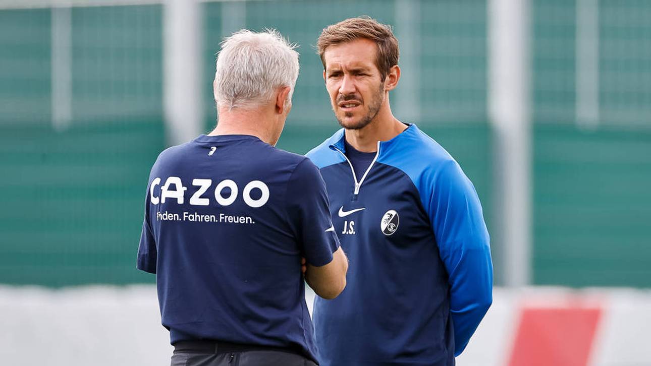 Julian Schuster mit seinem Vorgänger Christian Streich