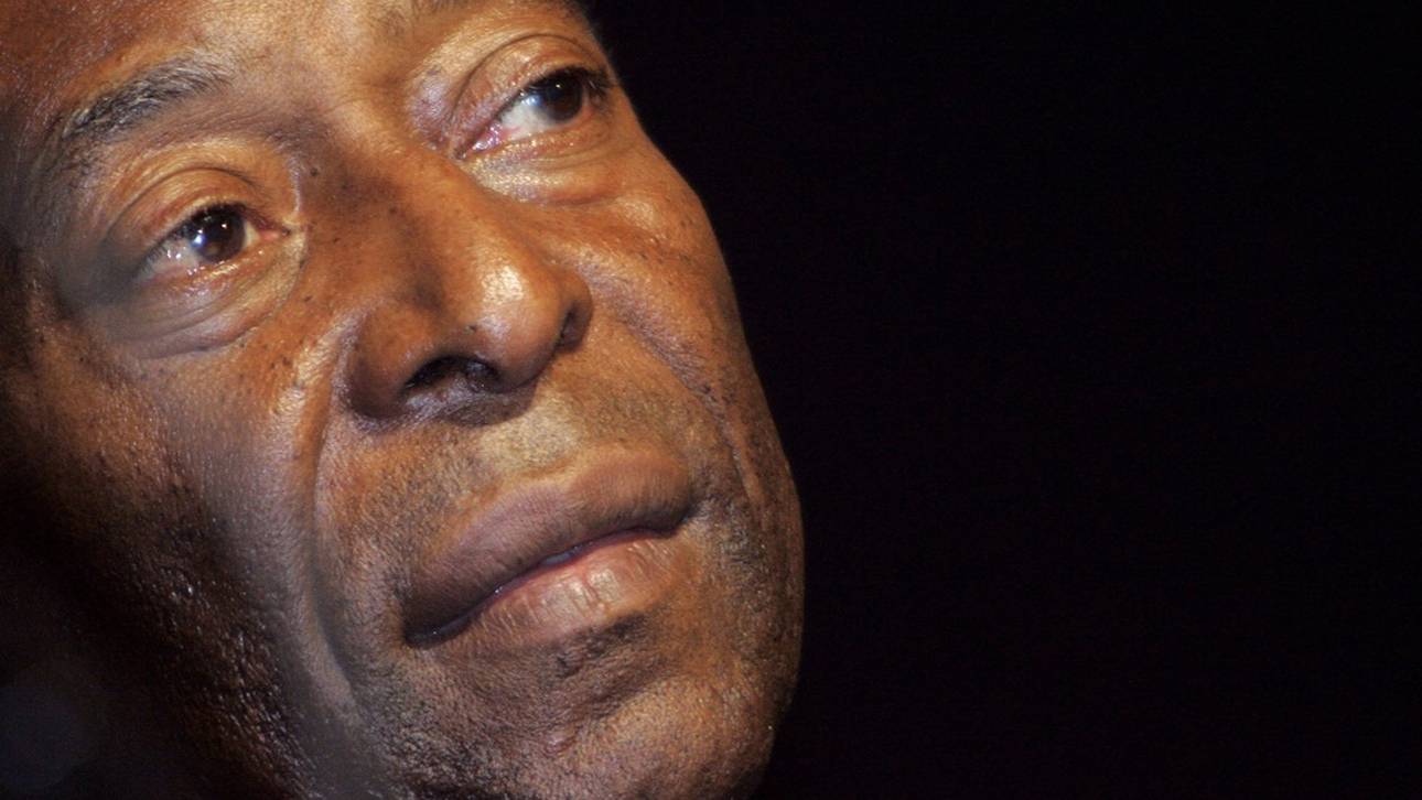 Pelé gratuliert Messi mit Verspätung