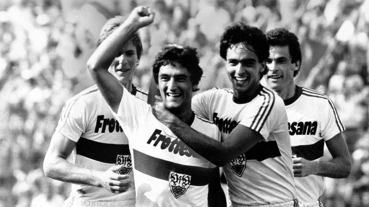 Karlheinz Förster, Markus Elmer, Hansi Müller und Ottmar Hitzfeld beim VfB Stuttgart
